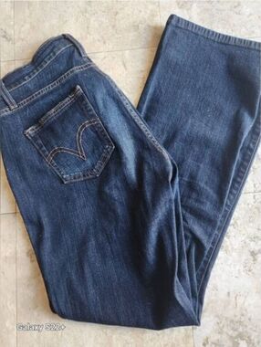 60 Levis 529 Curvy Bootcut Women’s Dark Blue Straight-Leg Jeans